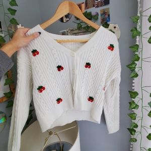 White knit sweater